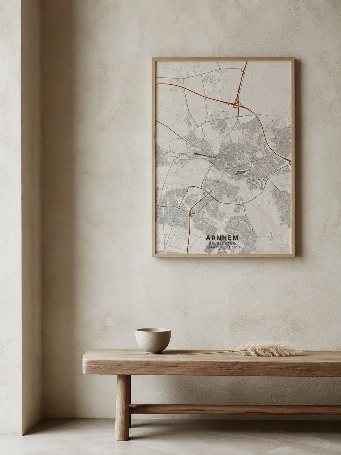 Subtiele kaartposter in Japandi interieur
